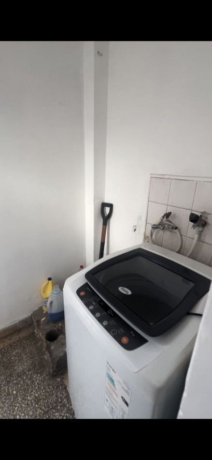 CASA TRES AMB PATIO GARAGE Y DPTO A RECICLAR