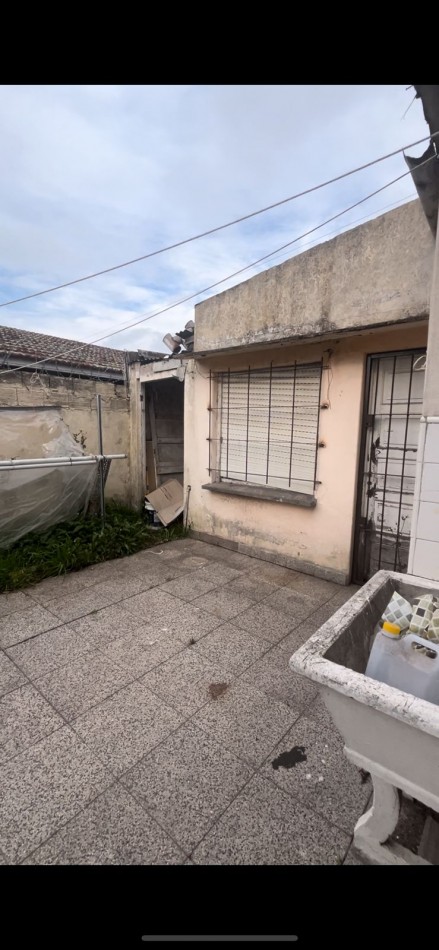 CASA TRES AMB PATIO GARAGE Y DPTO A RECICLAR