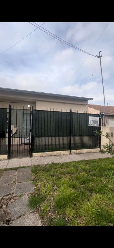 CASA TRES AMB PATIO GARAGE Y DPTO A RECICLAR